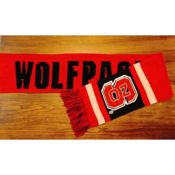 UNISEX 72" NCSU Soccer Scarf Red/Black/white - Picture 1 of 7